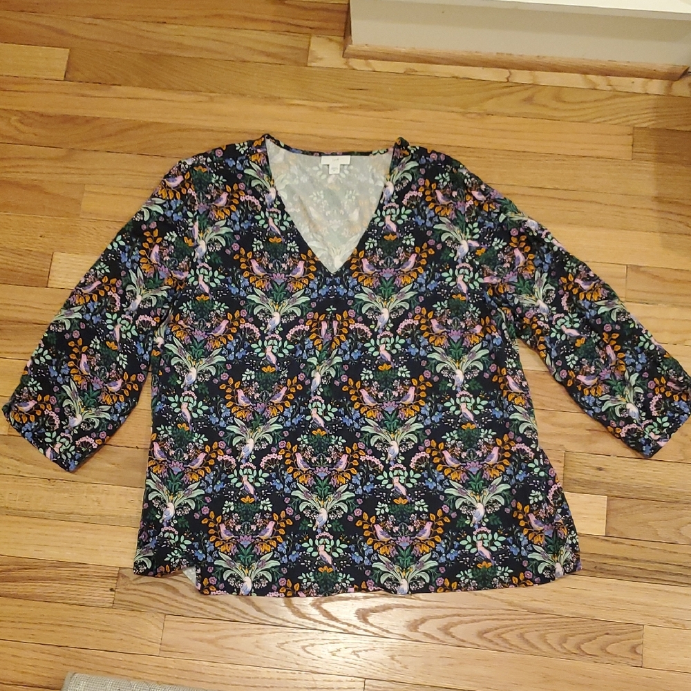 J. Jill Multicolor Bird Novelty Print V-Neck Blouse